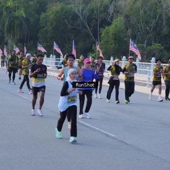 Runner Photo 7108981