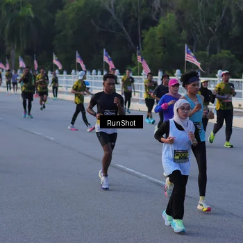Runner Photo 7108990