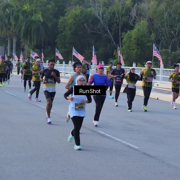 Runner Photo 7108992