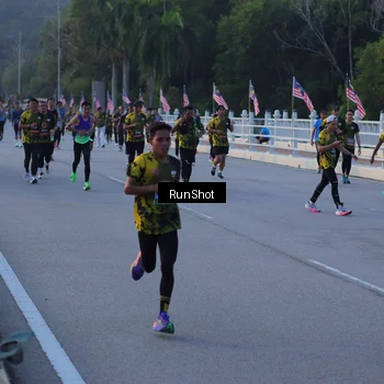 Runner Photo 7108996