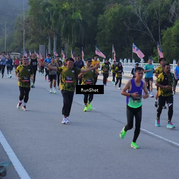 Runner Photo 7109020
