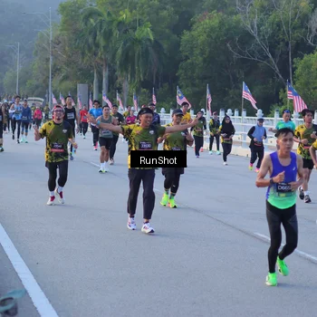 Runner Photo 7109025