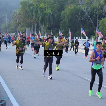 Runner Photo 7109026
