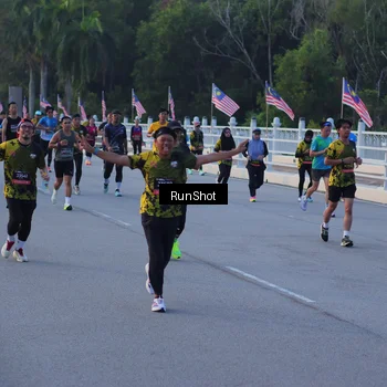 Runner Photo 7109030