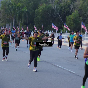 Runner Photo 7109032