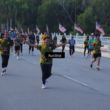 Runner Photo 7109034