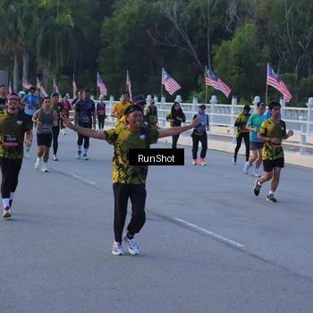 Runner Photo 7109036