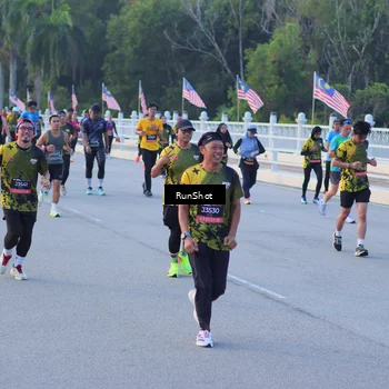 Runner Photo 7109050