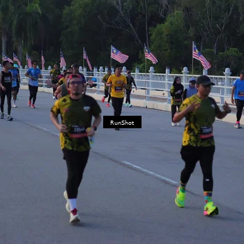 Runner Photo 7109056