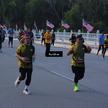 Runner Photo 7109058