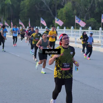 Runner Photo 7109067