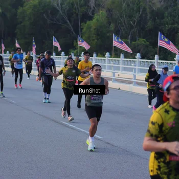 Runner Photo 7109075