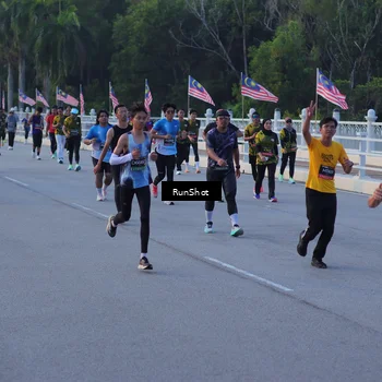 Runner Photo 7109085