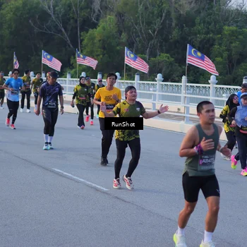 Runner Photo 7109088