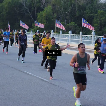 Runner Photo 7109089