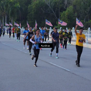 Runner Photo 7109098