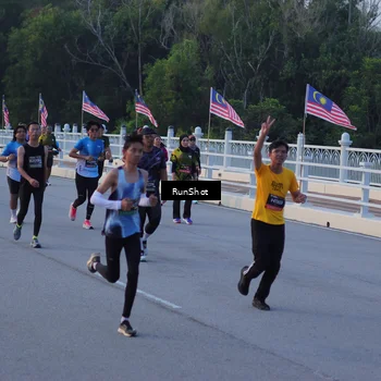 Runner Photo 7109099