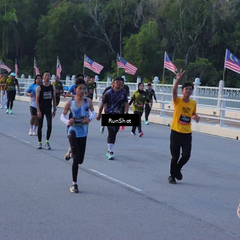 Runner Photo 7109100
