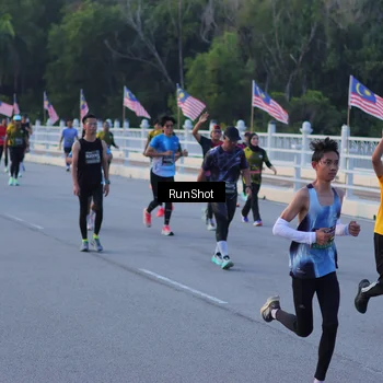 Runner Photo 7109106