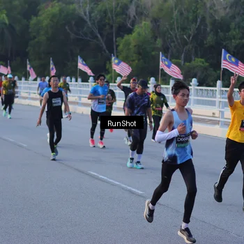 Runner Photo 7109108