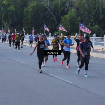 Runner Photo 7109112