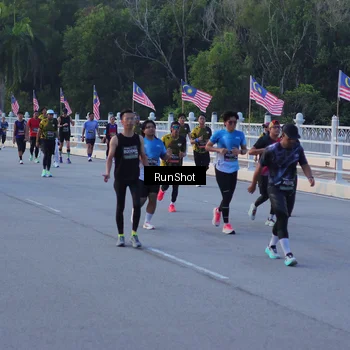 Runner Photo 7109119