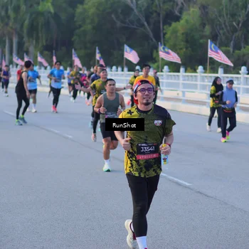 Runner Photo 7109121