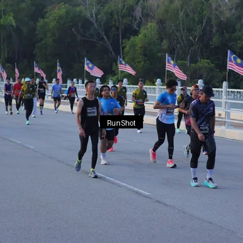 Runner Photo 7109125