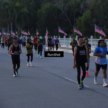 Runner Photo 7109140