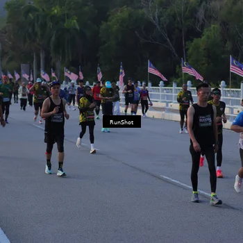 Runner Photo 7109146