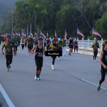 Runner Photo 7109148