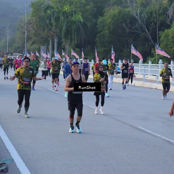 Runner Photo 7109151