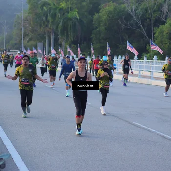 Runner Photo 7109153