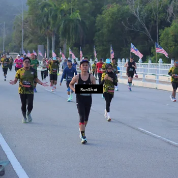Runner Photo 7109154