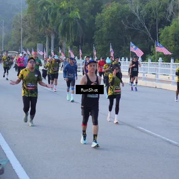 Runner Photo 7109156