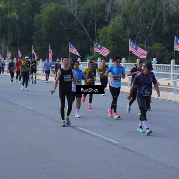 Runner Photo 7109157