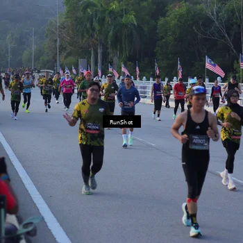 Runner Photo 7109161