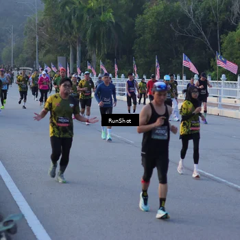Runner Photo 7109163