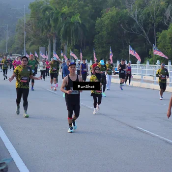 Runner Photo 7109176