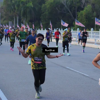 Runner Photo 7109181