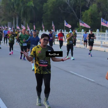 Runner Photo 7109182
