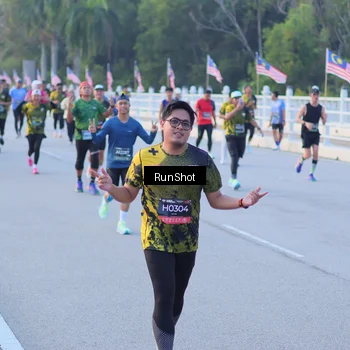 Runner Photo 7109188