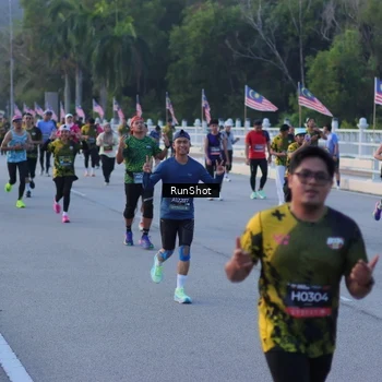 Runner Photo 7109196