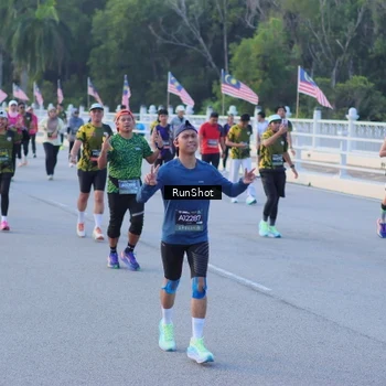 Runner Photo 7109204
