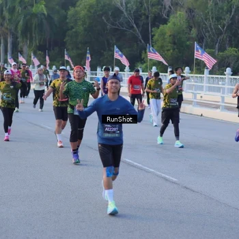 Runner Photo 7109208