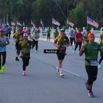 Runner Photo 7109214