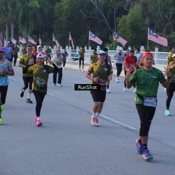Runner Photo 7109217