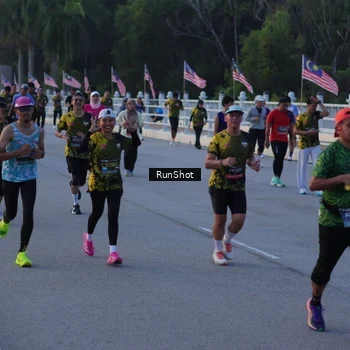 Runner Photo 7109218