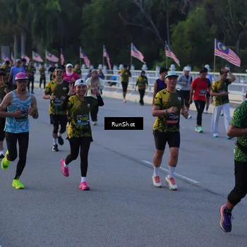 Runner Photo 7109223
