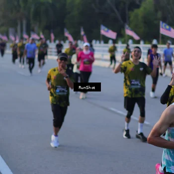 Runner Photo 7109242